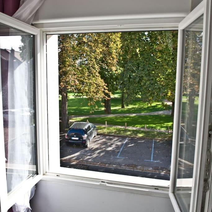 Gite 65 M2 200 M Gare T-G-V 400 M Centre-Ville Grand Parking 250 Places Gratuit Face Au Logement Arras Eksteriør bilde