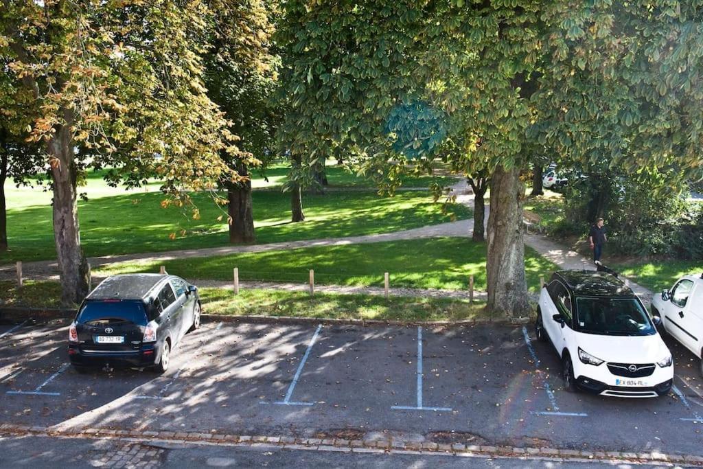 Gite 65 M2 200 M Gare T-G-V 400 M Centre-Ville Grand Parking 250 Places Gratuit Face Au Logement Arras Eksteriør bilde