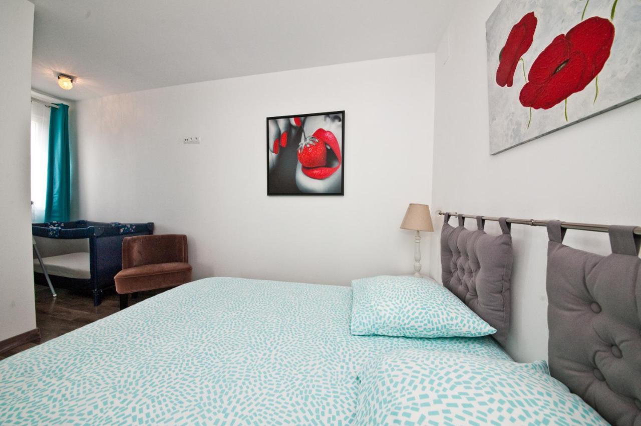 Gite 65 M2 200 M Gare T-G-V 400 M Centre-Ville Grand Parking 250 Places Gratuit Face Au Logement Arras Eksteriør bilde
